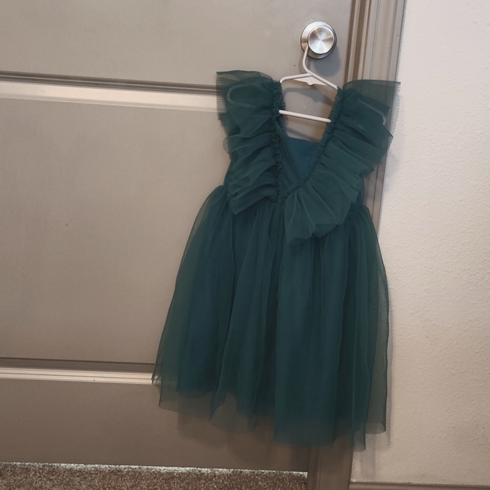 Little girls H&M dress size 6